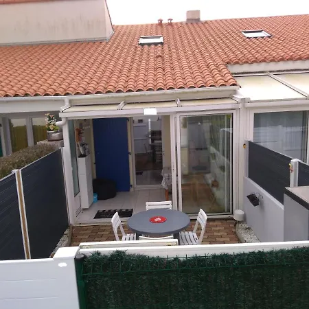Maison Et Veranda Plage Immediate Pret De Velos Offerts Feriehus *